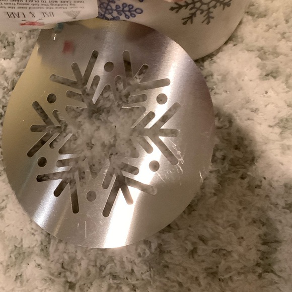 Stoneware Snowflake coffee capuccino Mug w/ snowflake Stencil NWT 14oz England - Picture 4 of 16